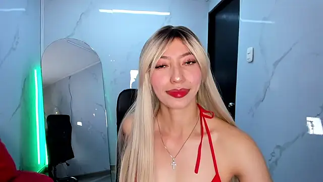 Snapshot of LilithCooperr_ chatting on 09.24.25 LilithCooperr online show from 09.24.25