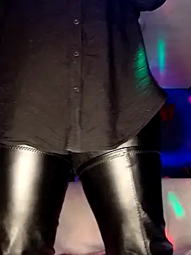 Snapshot of AmazonianMistress chatting on 12.09.24 AmazonianMistress online show from 12.09.24