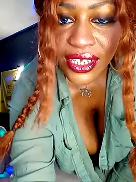 Snapshot of AmazonianMistress chatting on 02.09.25 AmazonianMistress online show from 02.09.25