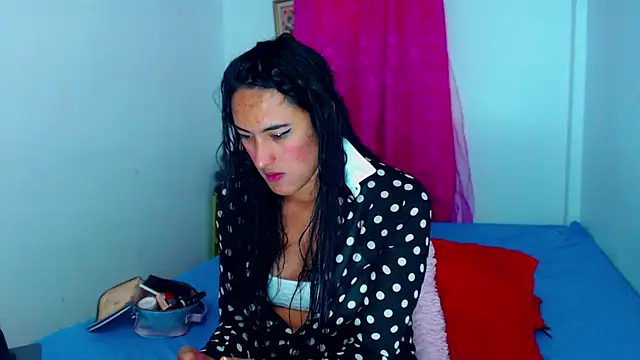 misss estrella online show from 02.11.26