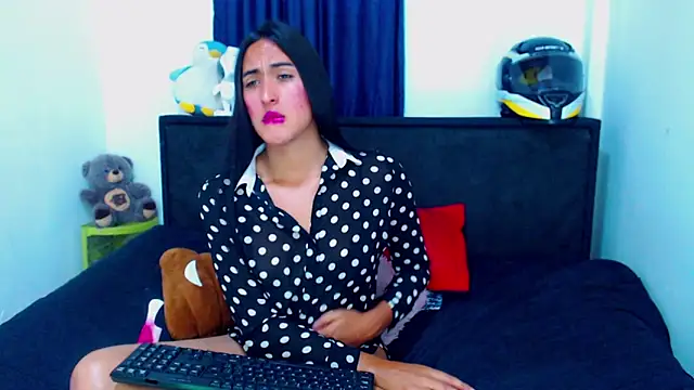 misss estrella online show from 04.16.26