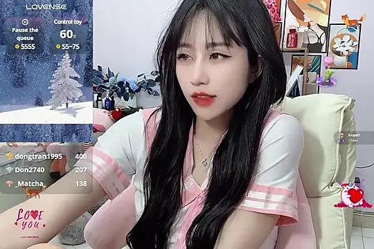  LLisa  online show from 02.15.25