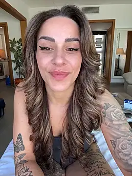 Alisa-Marie online show from 04.15.26