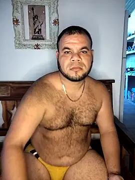 Snapshot of Evert_hairyboy chatting on 09.14.25 Evert hairyboy online show from 09.14.25