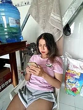 2HotAsain4u online show from 02.15.25