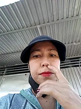 2HotAsain4u online show from 02.21.25