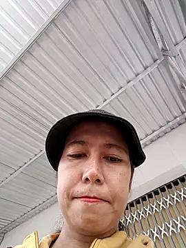 2HotAsain4u online show from 12.19.25