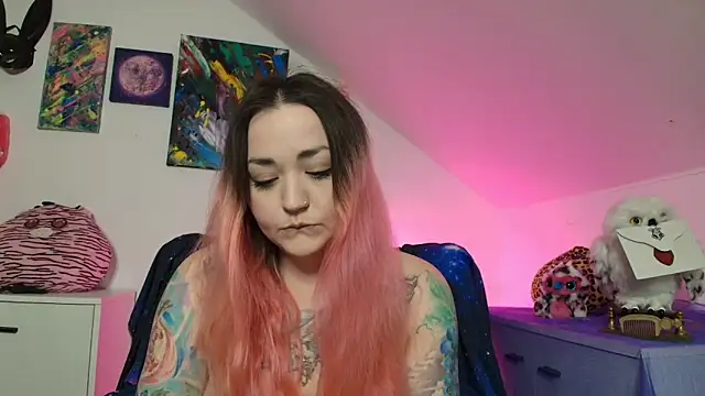 PinkHurricaneOfficial online show from 02.16.26