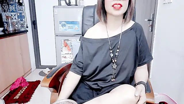 Miu-Le online show from 12.21.25