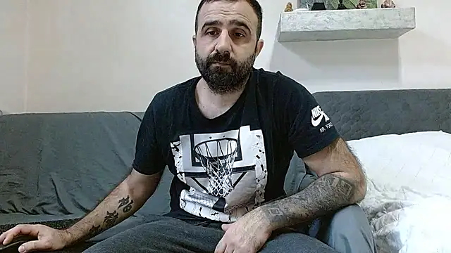 Snapshot of ivat80 chatting on 02.16.26 ivat80 online show from 02.16.26