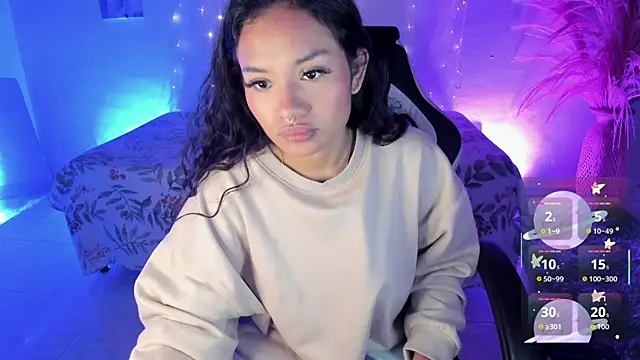 Riana Kean online show from 12.04.25