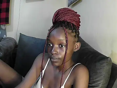 Snapshot of petite_clara24 chatting on 02.27.25 petite clara24 online show from 02.27.25