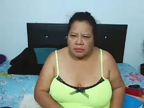 Shanttal0272 online show from 03.19.25