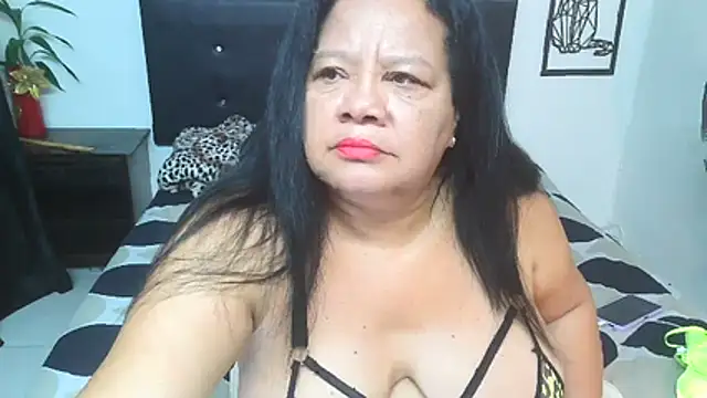 Shanttal0272 online show from 11.16.25