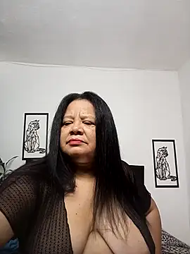 Shanttal0272 online show from 11.18.25