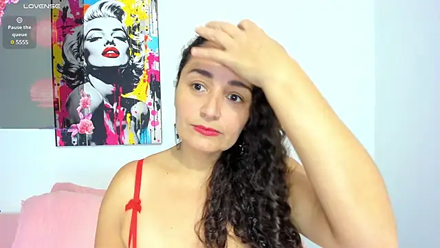  luna  sweet  online show from 03.18.25