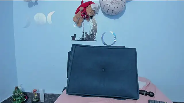  luna  sweet  online show from 12.19.25