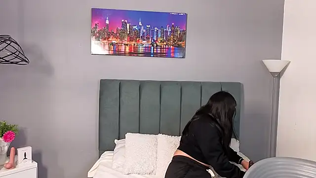 Snapshot of Alli_cooper chatting on 04.08.26 Alli cooper online show from 04.08.26