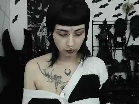 Snapshot of n0sferatus__ chatting on 04.30.26 n0sferatus online show from 04.30.26