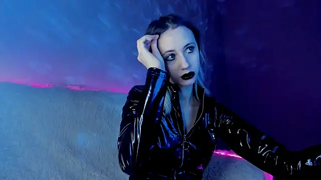 Snapshot of Inner_Light chatting on 02.08.25 Inner Light online show from 02.08.25