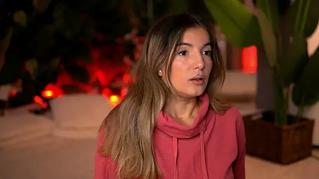 KellyMathews online show from 12.23.25