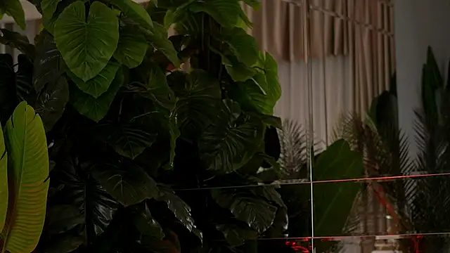 Snapshot of KellyMathews chatting on 03.29.26 KellyMathews online show from 03.29.26