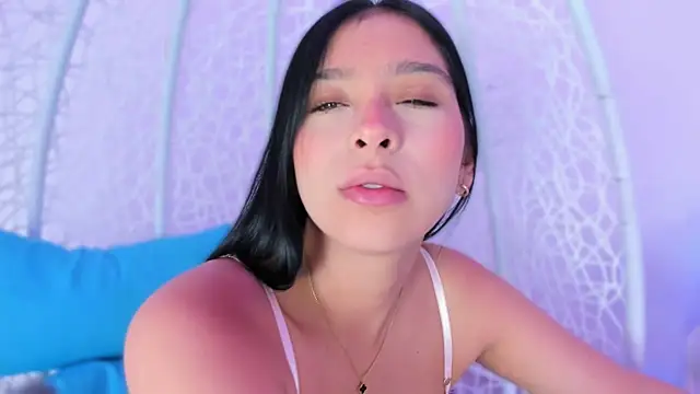 MiaCollson online show from 02.20.25