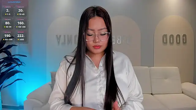 AmberLewis  online show from 01.25.25