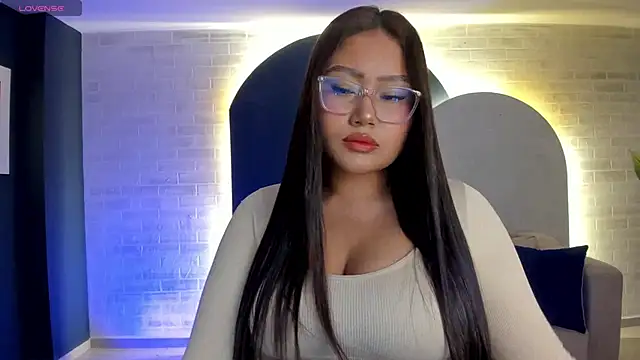 AmberLewis  online show from 01.26.25