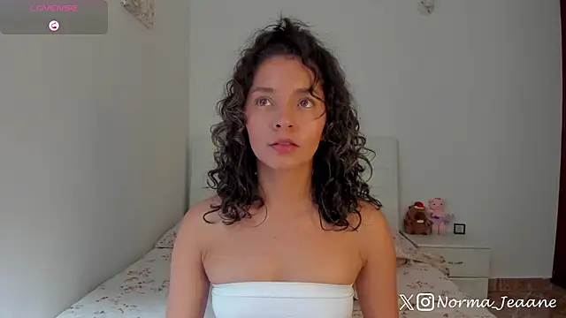 Snapshot of Norma-Jeaane chatting on 12.22.25 Norma-Jeaane online show from 12.22.25