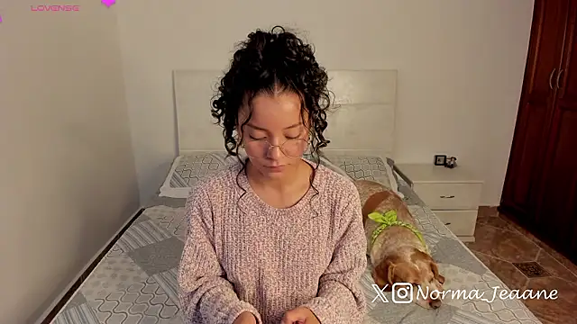 Snapshot of Norma-Jeaane chatting on 02.04.26 Norma-Jeaane online show from 02.04.26