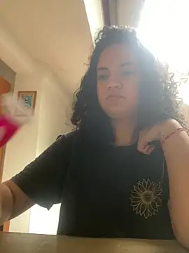 Snapshot of rafamarianoofc chatting on 02.24.25 rafamarianoofc online show from 02.24.25