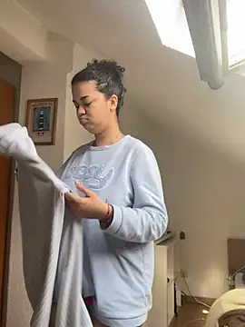 Snapshot of rafamarianoofc chatting on 02.25.25 rafamarianoofc online show from 02.25.25