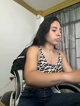 bella-black online show from 04.16.26