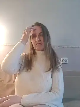 Snapshot of Evelina_cute chatting on 12.02.24 Evelina cute online show from 12.02.24