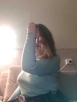 Snapshot of Evelina_cute chatting on 02.13.25 Evelina cute online show from 02.13.25