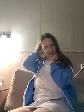 Snapshot of Evelina_cute chatting on 02.25.25 Evelina cute online show from 02.25.25