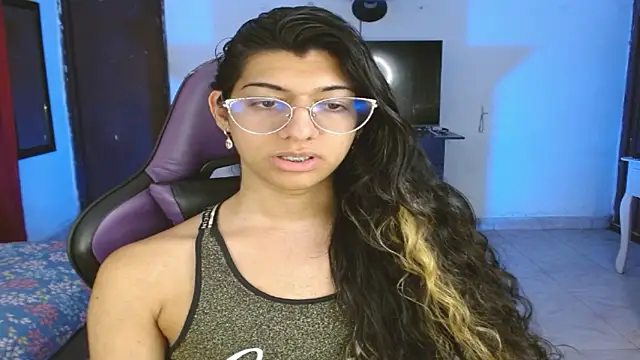 engielphoenis14 online show from 01.17.26