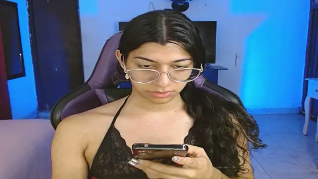 engielphoenis14 online show from 02.10.26