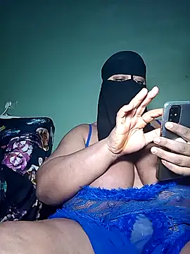 Snapshot of Loly_mor chatting on 01.10.25 Loly mor online show from 01.10.25