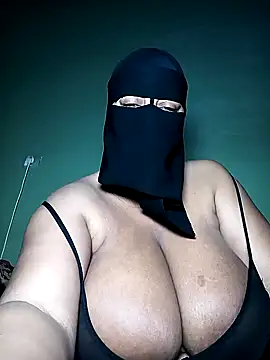 Snapshot of Loly_mor chatting on 01.23.25 Loly mor online show from 01.23.25