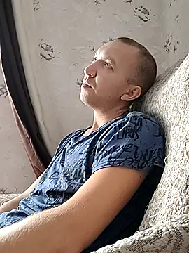 MityaXLoves online show from 12.16.25