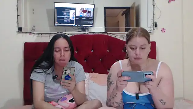 Snapshot of Lola_barbara chatting on 01.10.25 Lola barbara online show from 01.10.25