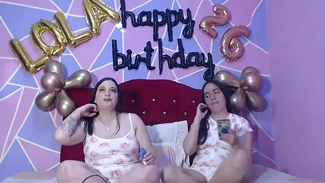 Snapshot of Lola_barbara chatting on 10.23.25 Lola barbara online show from 10.23.25