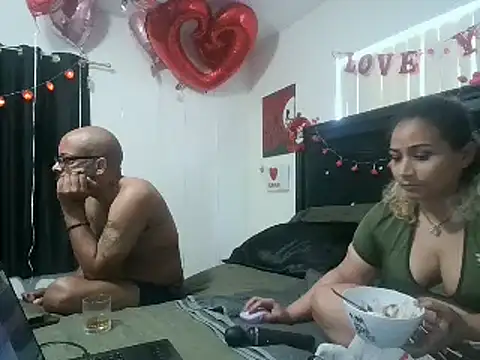 MrAndMrsCrook online show from 02.17.25