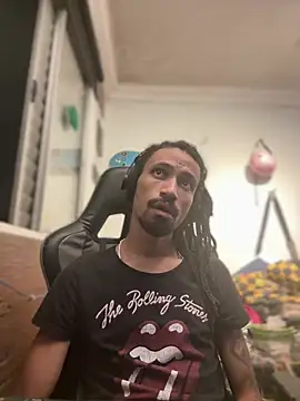 Snapshot of hotcamboy420 chatting on 01.29.25 hotcamboy420 online show from 01.29.25