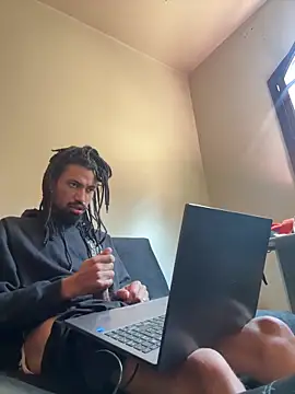 Snapshot of hotcamboy420 chatting on 10.01.25 hotcamboy420 online show from 10.01.25