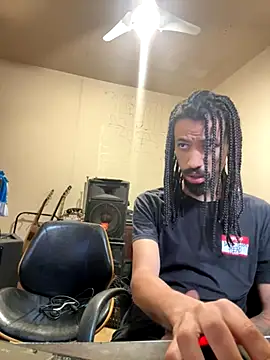 Snapshot of hotcamboy420 chatting on 10.02.25 hotcamboy420 online show from 10.02.25