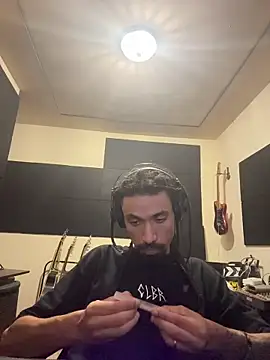 Snapshot of hotcamboy420 chatting on 11.30.25 hotcamboy420 online show from 11.30.25