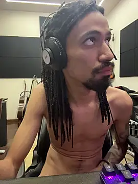 Snapshot of hotcamboy420 chatting on 03.07.26 hotcamboy420 online show from 03.07.26